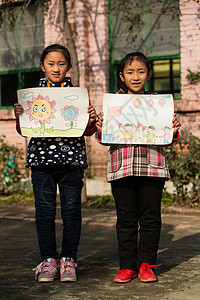社会教育海报努力摄影垂直构图乡村小学里的小学生背景