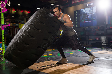 巨大的身体健康生活方式彩色图片锻炼青年男人在健身房背景