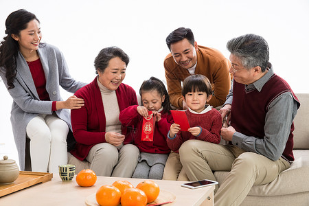 多红包素材问候男孩吉祥幸福家庭过新年背景