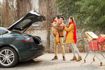 亚洲汽车温馨快乐家庭图片