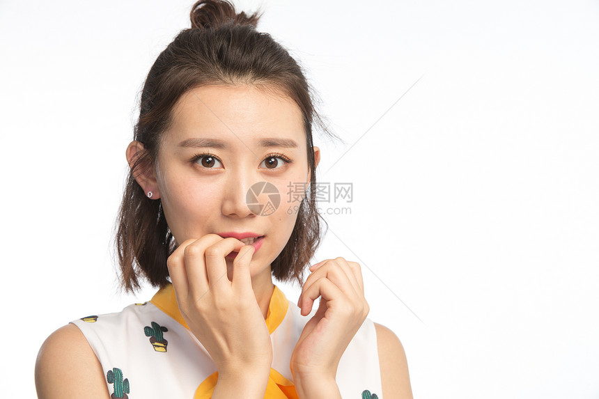 东亚成年人青年漂亮的年轻女孩图片