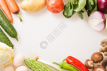 白色的新鲜中国菜色彩鲜艳洋葱丰富蔬菜背景