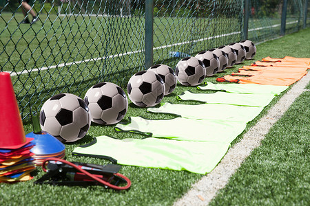 足球队队服学校成一排儿童足球俱乐部背景