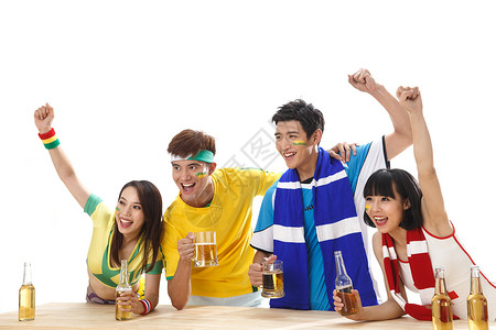 巴西饮料足球球迷一起看比赛背景