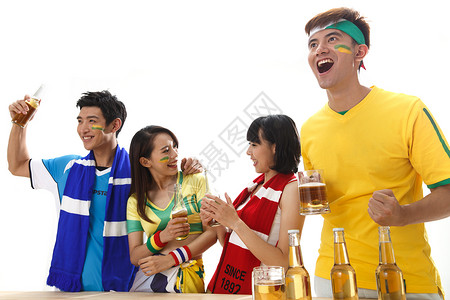 巴西饮料足球球迷一起看比赛背景