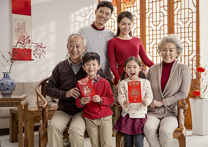 节日喜庆儿童兴奋文化孙辈幸福家庭过新年背景