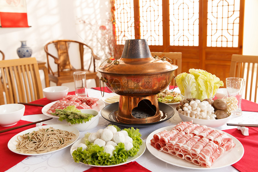铜亚洲传统节日餐饮火锅图片