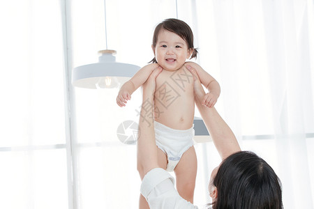 亚洲人享乐婴儿快乐母女玩耍图片