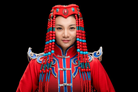 传统文化民族服饰穿着蒙古族服饰的女人图片