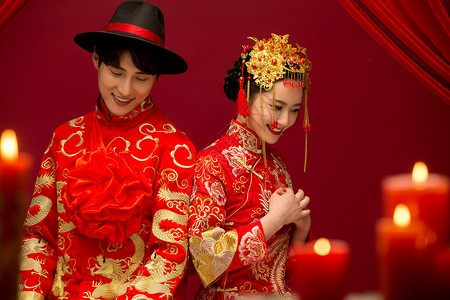 情侣婚礼元素青年夫妇中式古典婚礼背景