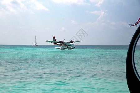 海上滑翔机图片