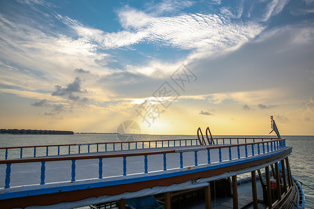 白昼船刺激马尔代夫海景图片