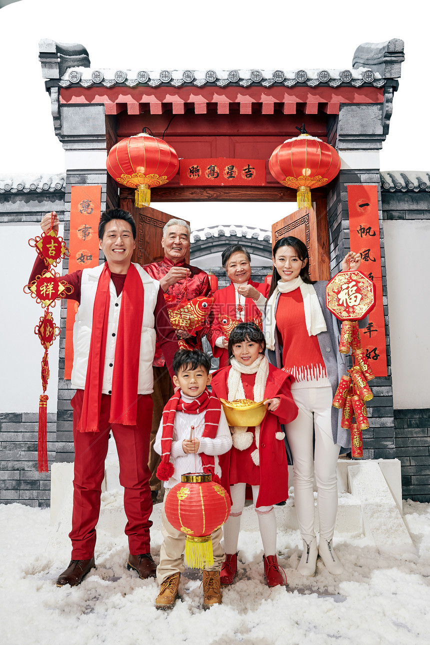 青年女人传统庆典传统文化快乐家庭过新年图片