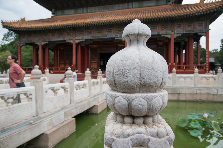 亚洲游客无法辨认的人北京雍和宫图片