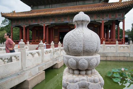亚洲游客无法辨认的人北京雍和宫图片