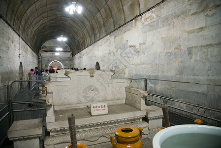 墓穴无法辨认的人古典风格旅行北京十三陵背景