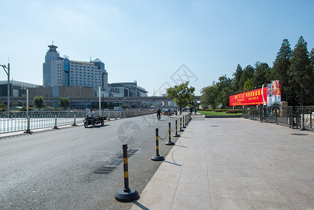 路高视角通路北京西直门建筑群图片