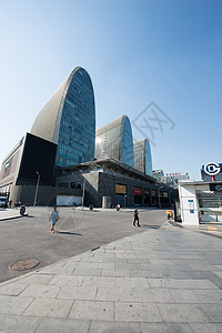 街道垂直构图发展北京西直门背景图片