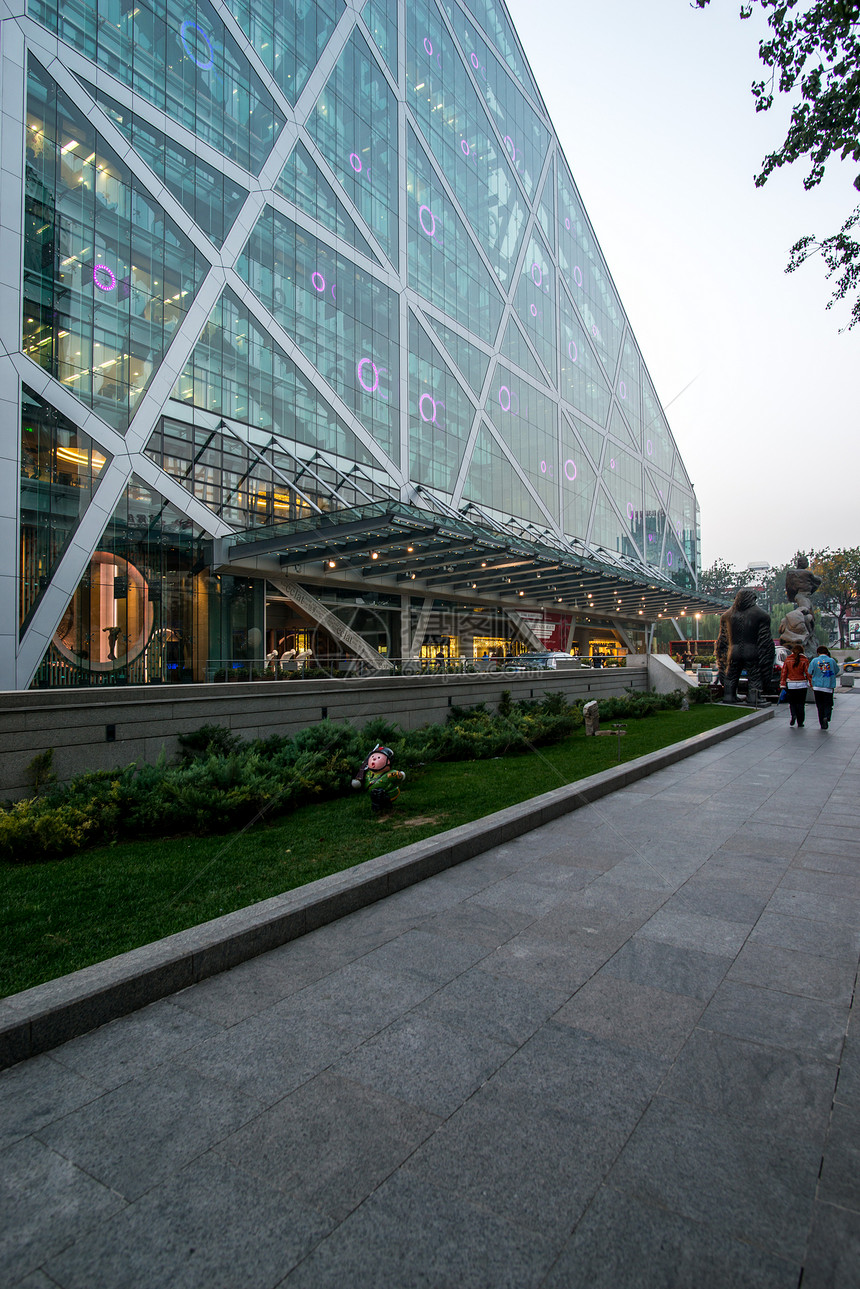 玻璃市区人造建筑北京侨福芳草地大厦图片