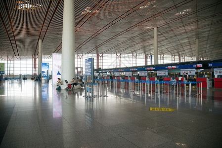 摄影旅途游客北京首都机场图片