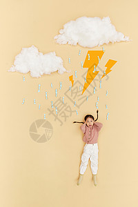 创意天气素材下雨打雷被吓到的小女孩背景
