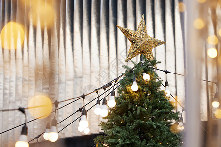 喜迎圣诞圣诞树上的星星装饰背景