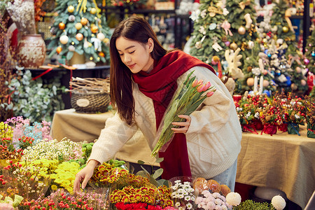 卷发小姐姐青年女性采购鲜花背景