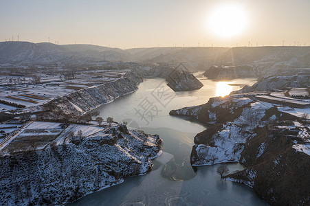 陕西靖边波浪谷雪景航拍高清图片