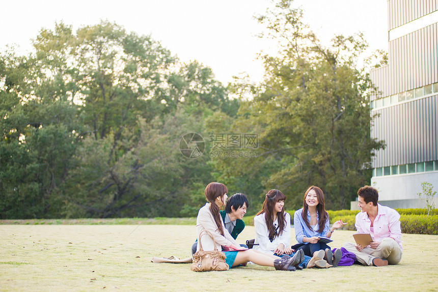 大学生校园形象图片