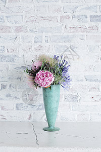美丽花瓶花束插花图片