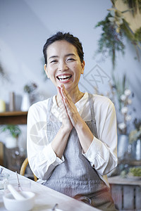 一家花店的女主人图片