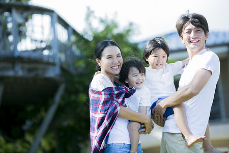 国外父母素材父母和孩子度假旅游形象背景