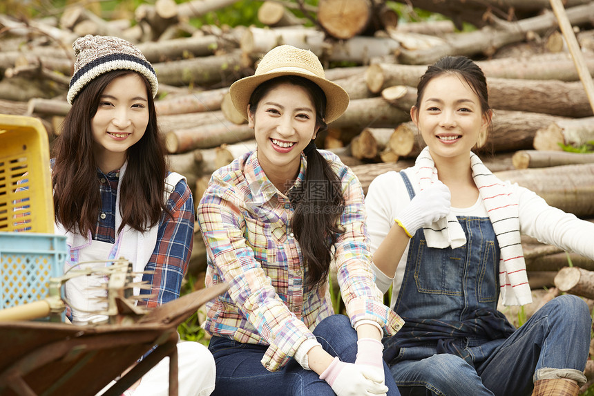 健康乡村生活农场女孩形象图片