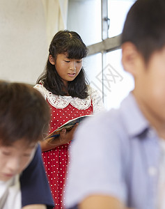 课文朗读素材小学生朗读课文背景