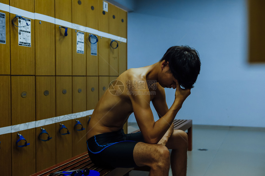 奥林匹克运动会更衣室游泳运动员图片
