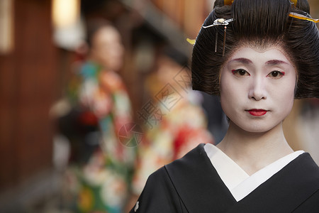 日本年轻的艺妓图片