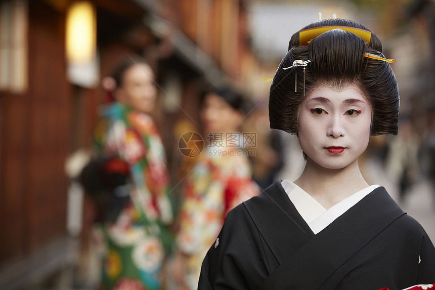 日本年轻的艺妓图片