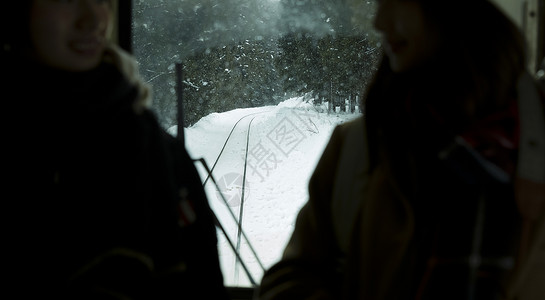 车外的雪景高清图片