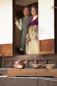 屋外的茶壶图片