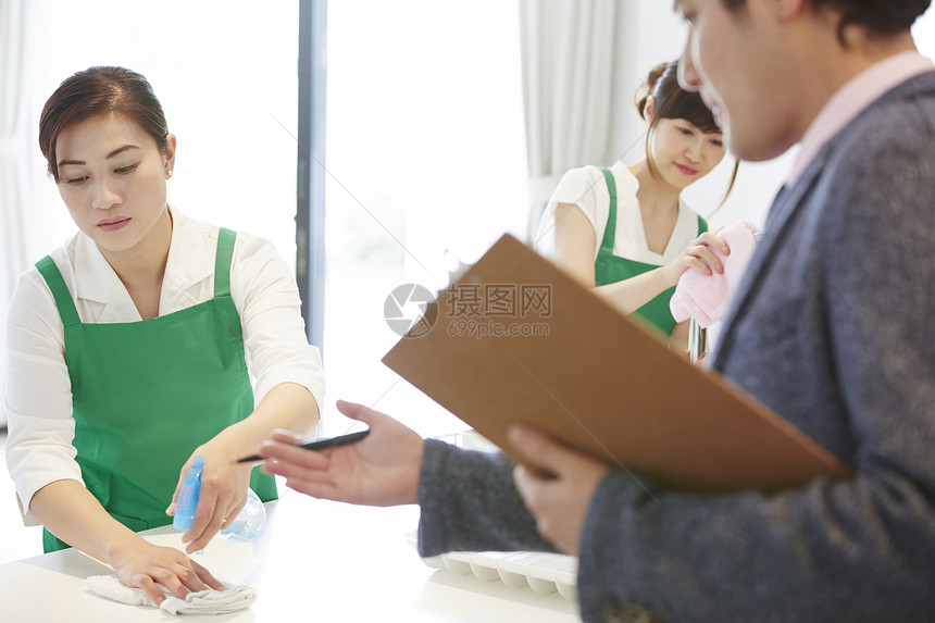 打工仔煤气灶商业做家务的女人图片