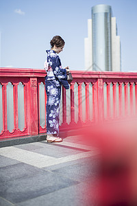 穿着日式和服的少女图片