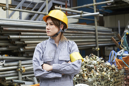 穿着工作服的工厂女性图片