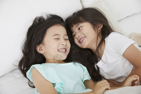 韩国人强烈的感情玩朋友孩子兄弟姐妹游戏图片