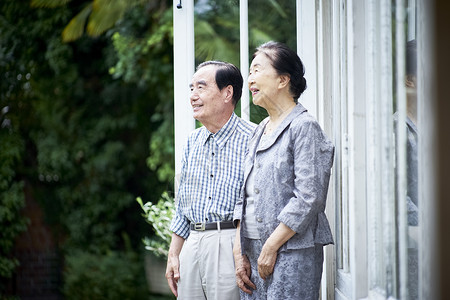 男人们女士女士们老年夫妇图片