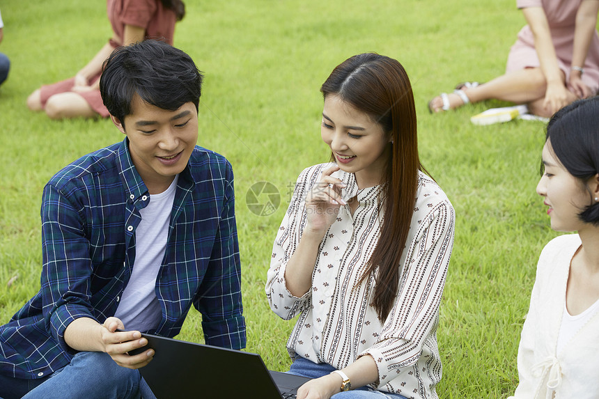 强烈的感情青年韩国大学生图片