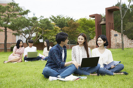 笔记本电脑植物学习大学生图片