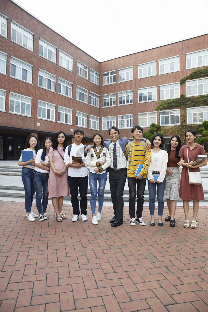 朋友韩国许多的教授大学生图片