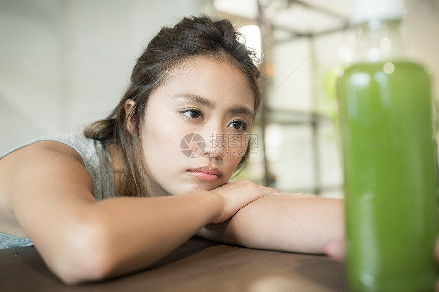 菜肴半身照户内有机食品冰沙女人图片