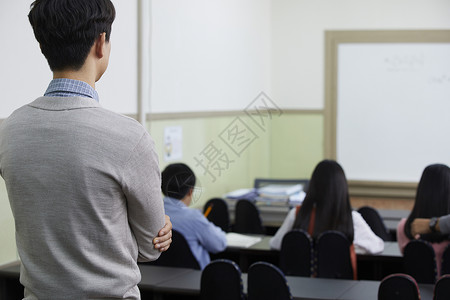 韩国青年评价学校老师学生图片