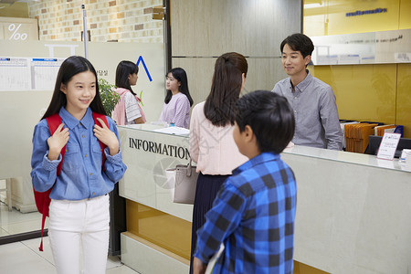 神谕负责人成年女子学校老师母亲学生朋友图片